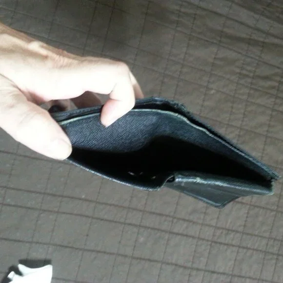 Vintage LV Louis Vuitton Epi Leather Wallet Bifold Unisex Women's Men's - Picture 5 of 14